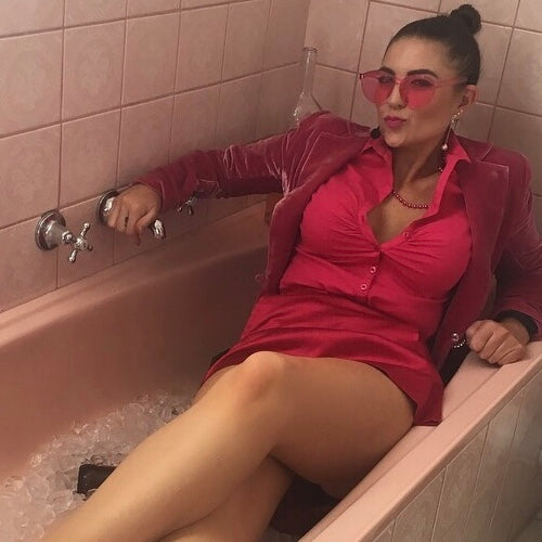 Katie the Kitsch Queen