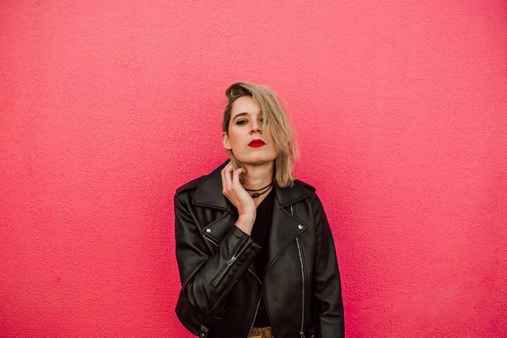 PREMIERE: Karmel Jäger has nowhere to go in her lo-fi iso inspired video