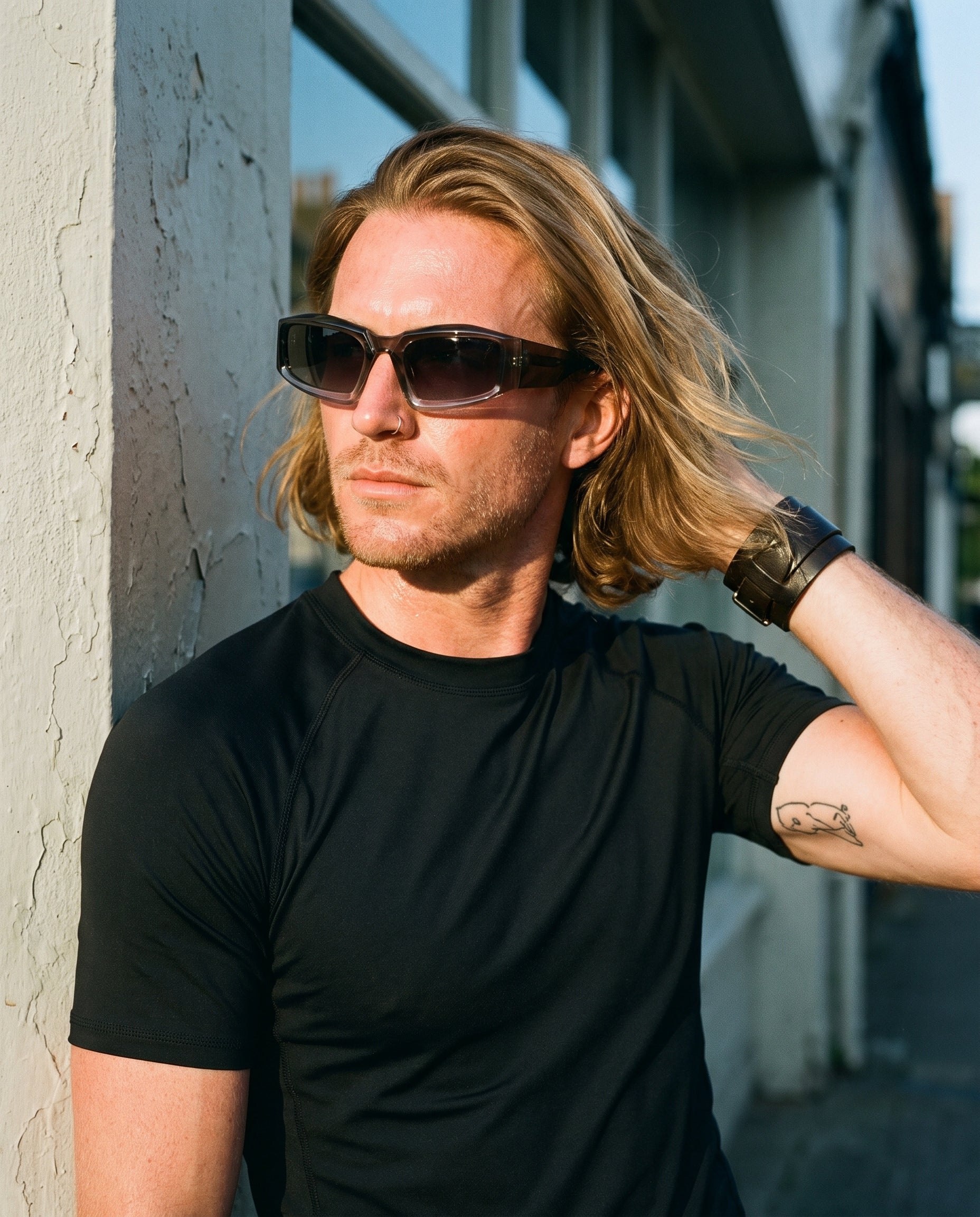 Hipland Bali Sunglasses Gradient Black   Grey on model