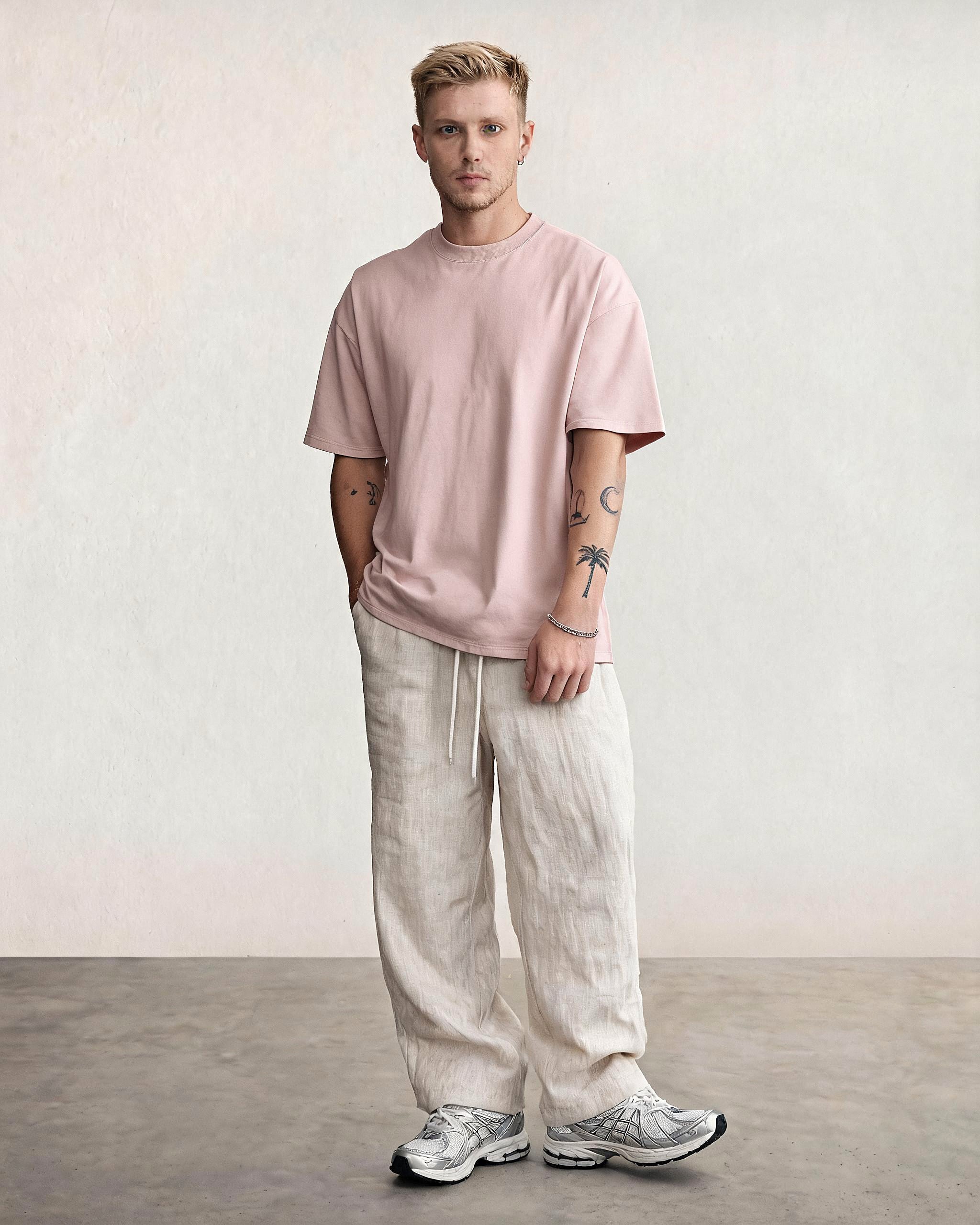 Hipland Frame Tee Pink - side