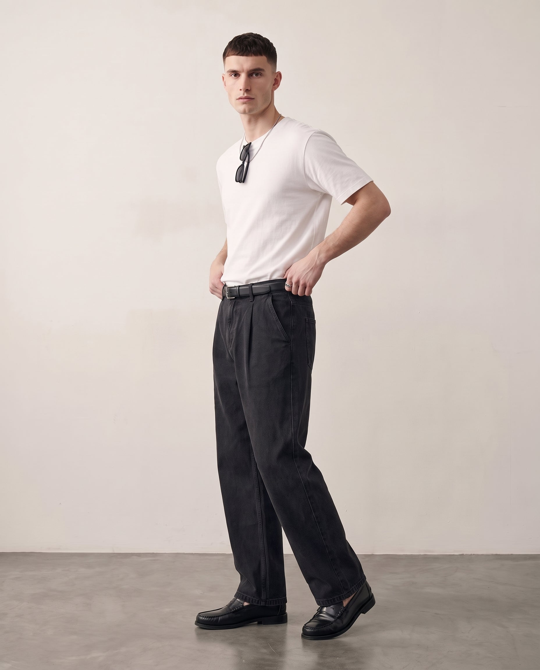 Hipland Washed Corduroy Wide-Leg Trousers Black side