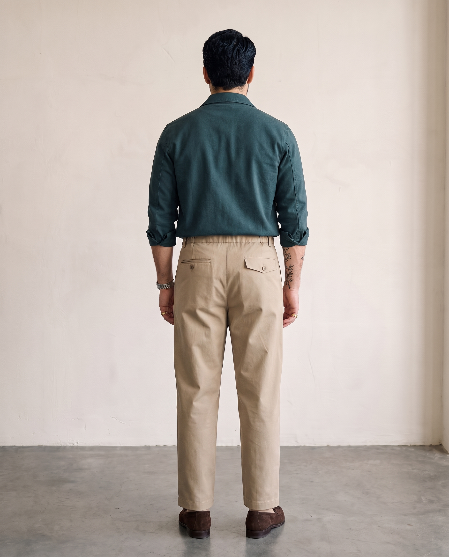 Pleated Cotton-Nylon Commuter Trousers - Khaki