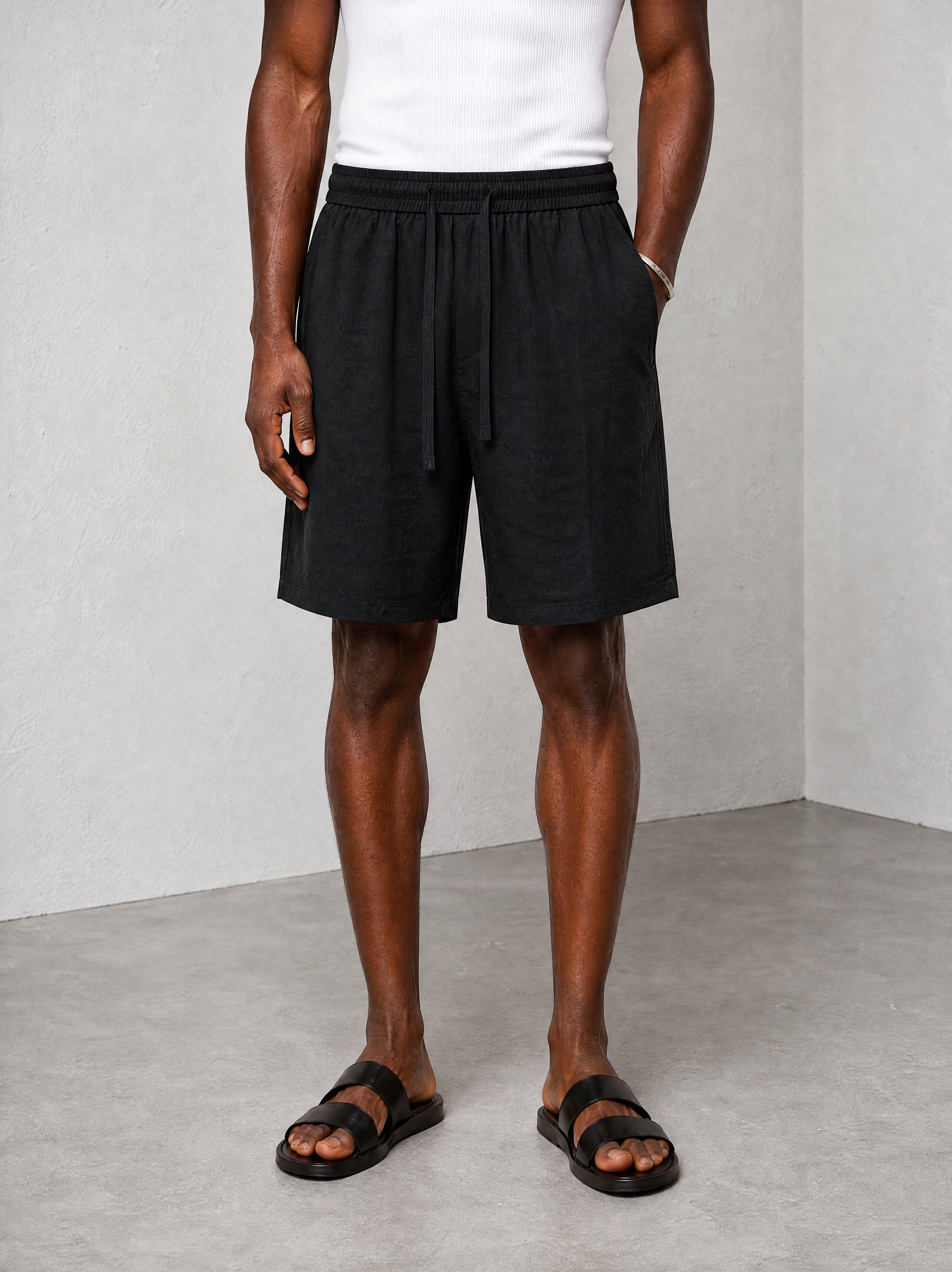 Relaxed Linen Shorts - Black - front view
