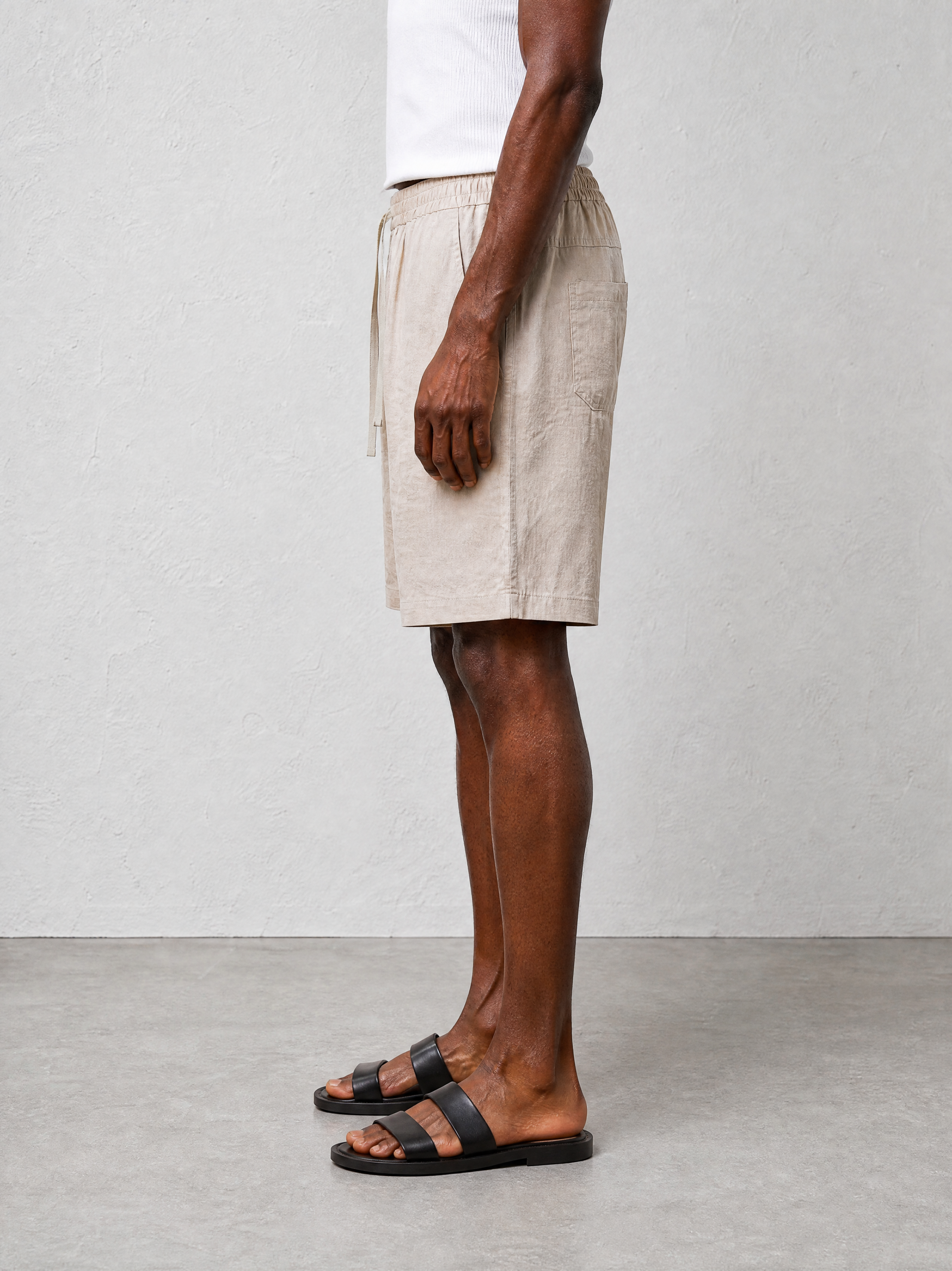 Relaxed Linen Shorts - Sand - side view