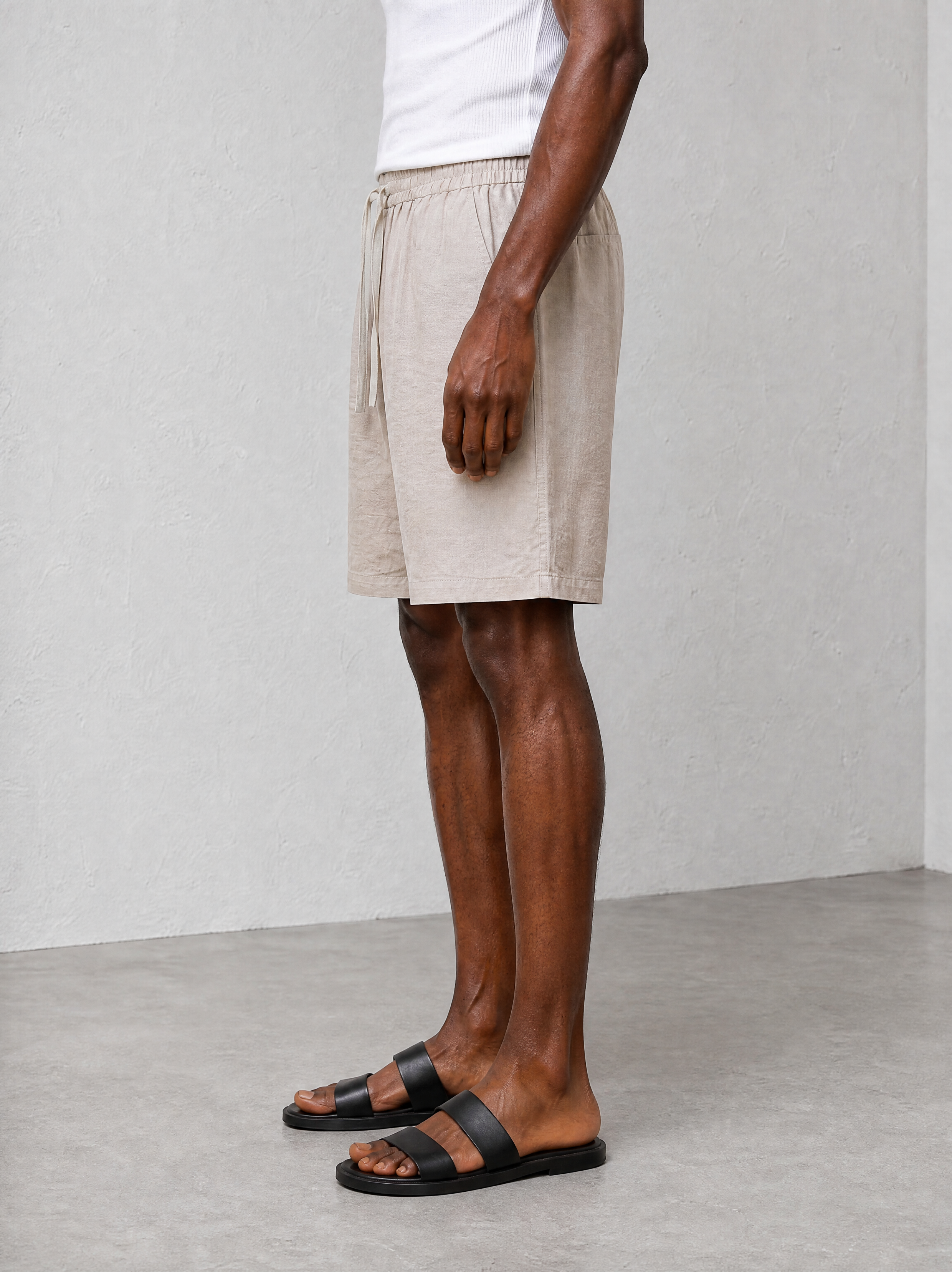 Relaxed Linen Shorts - Sand - side view