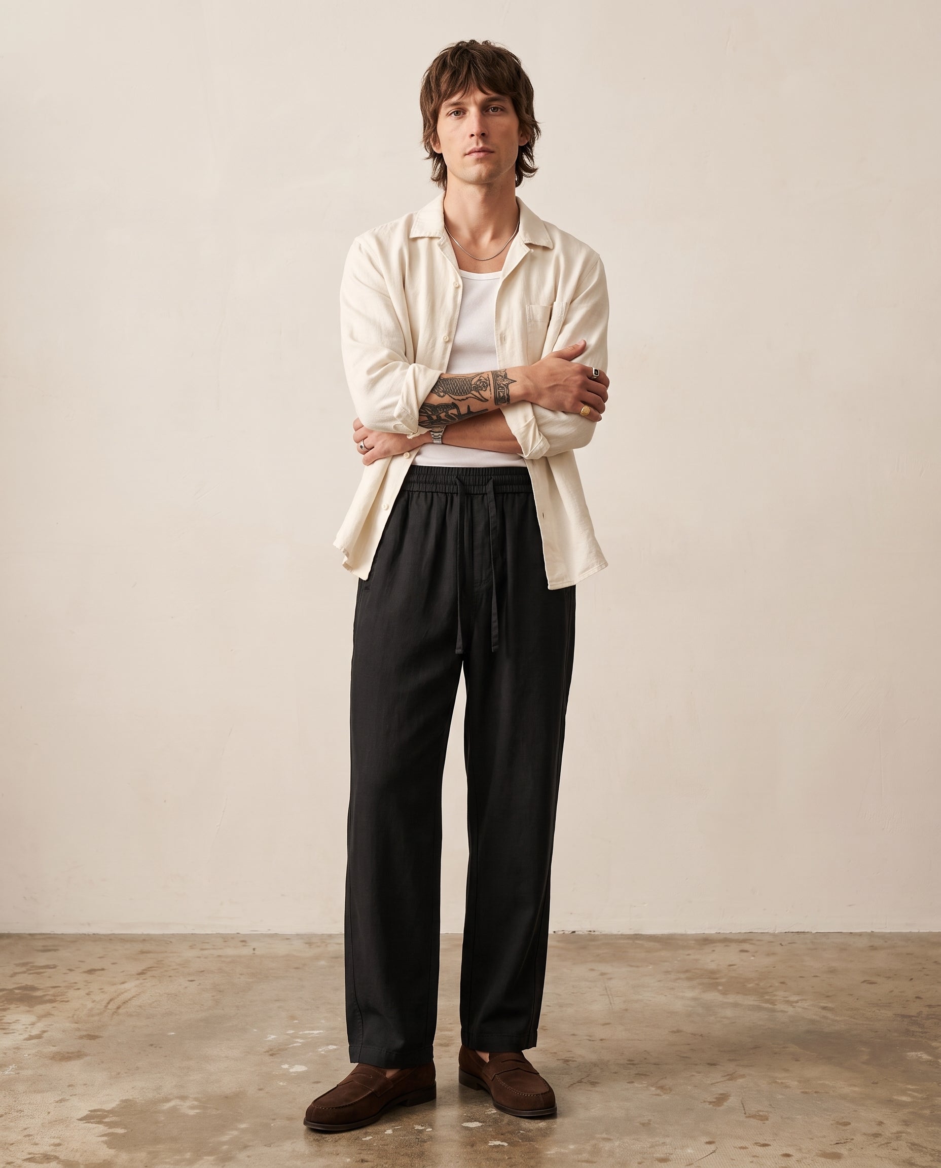 Hipland Lyocell-Linen Drawcord Trousers Black front