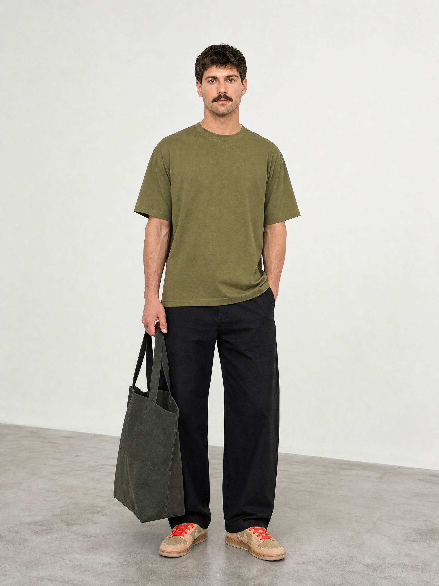 Frame Tee - Moss - model front view