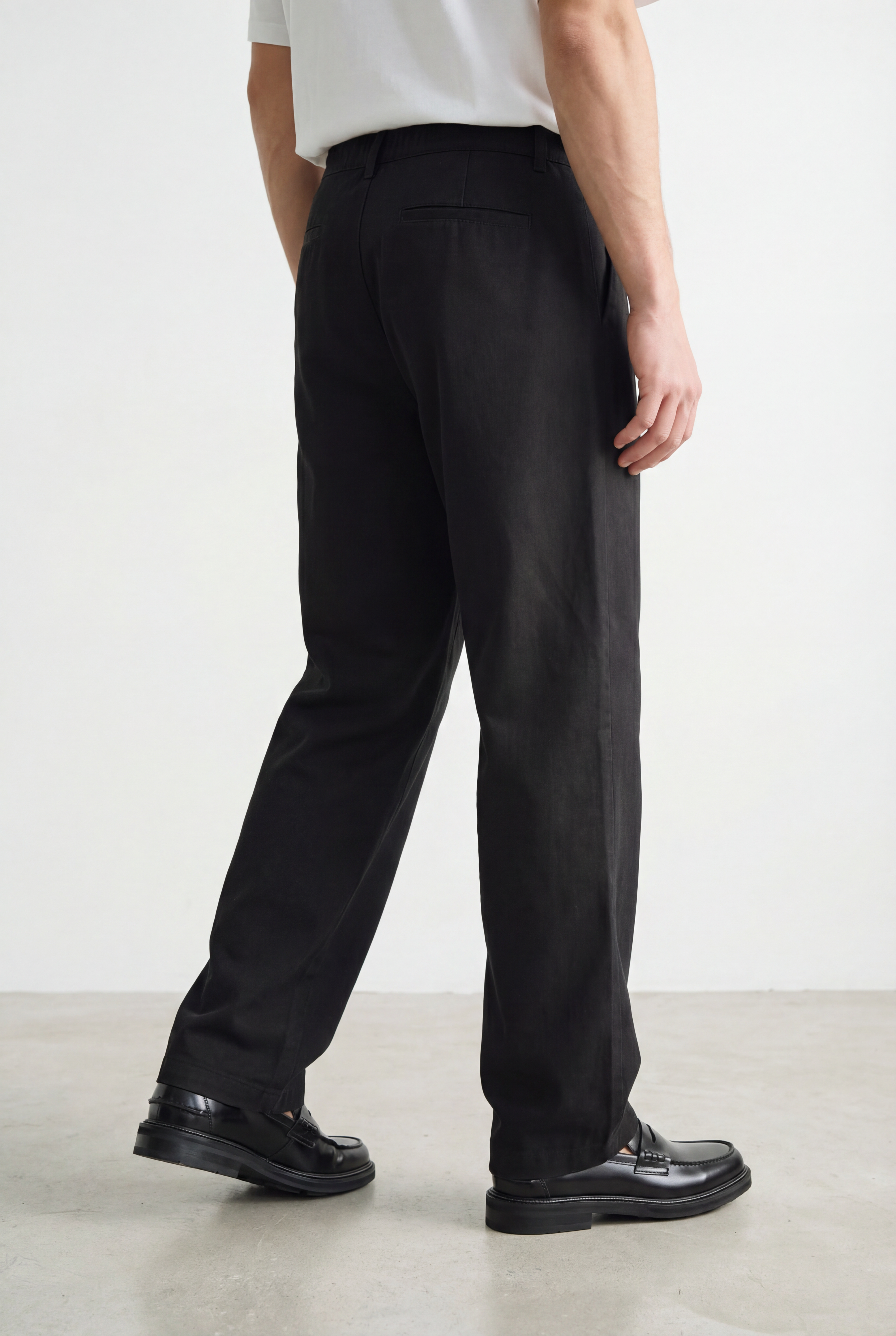 Hipland Pleated Kyoto Trousers - Black - detail view