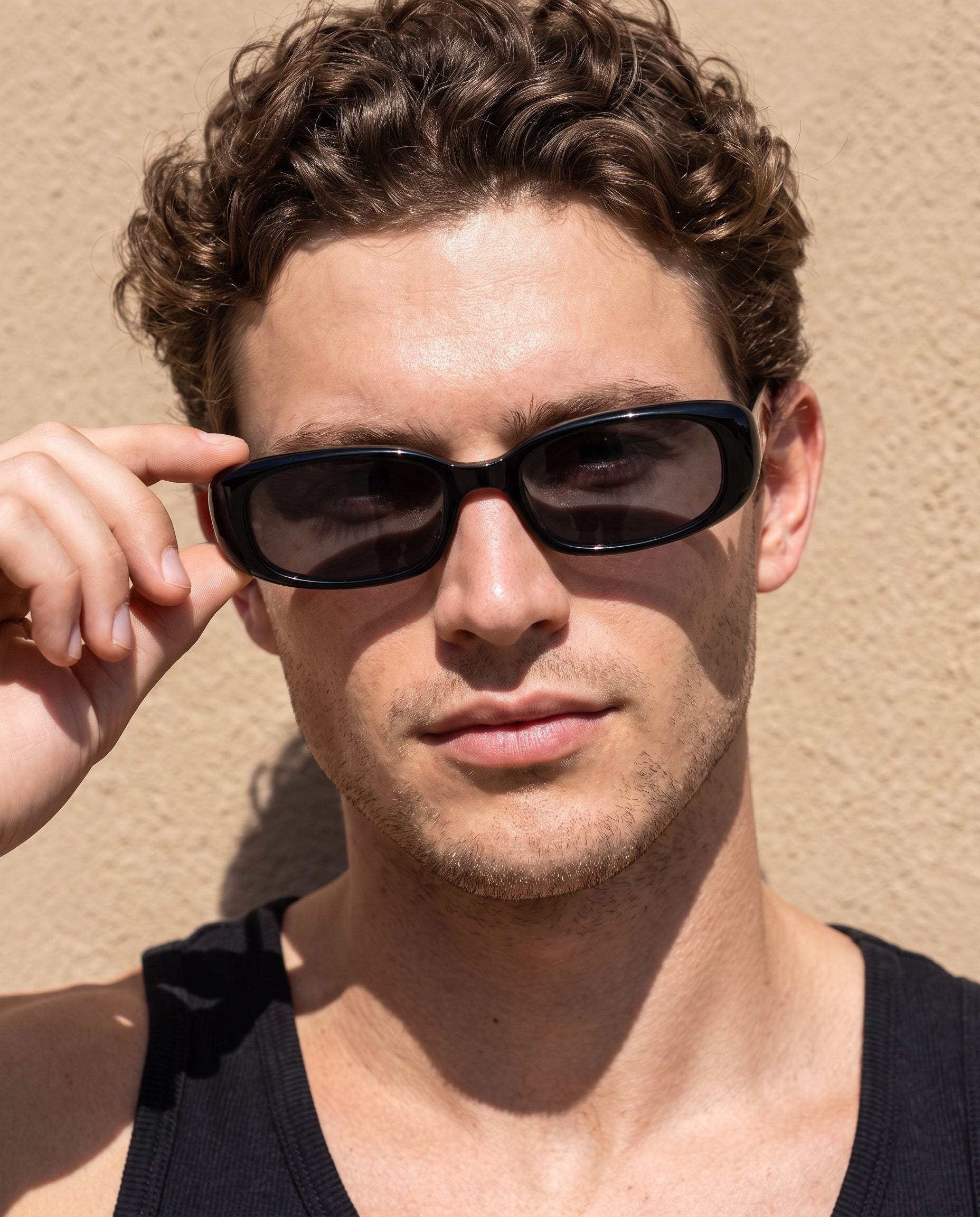 Hipland Malibu Sunglasses Black Grey on model