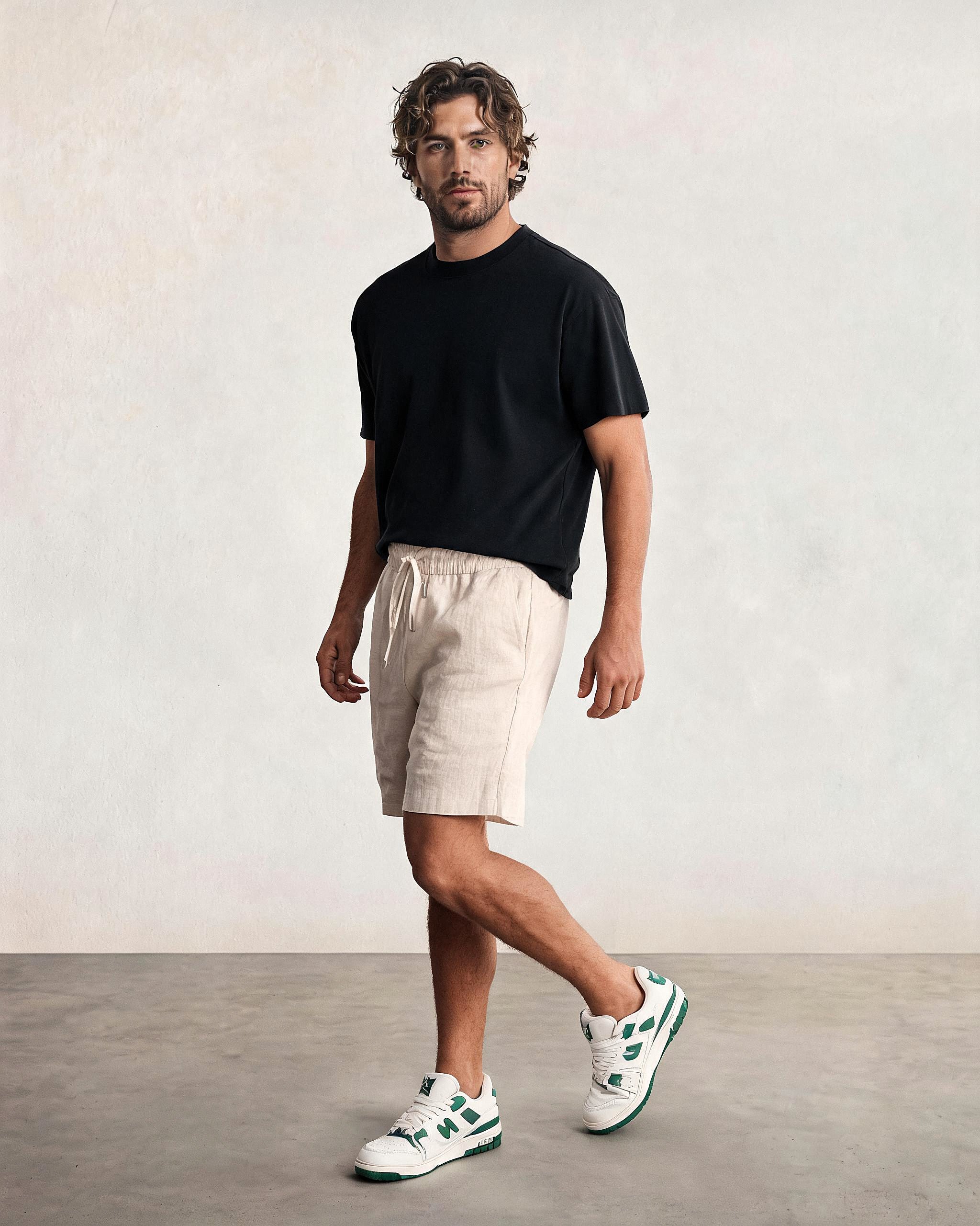 Hipland Frame Tee Black - side