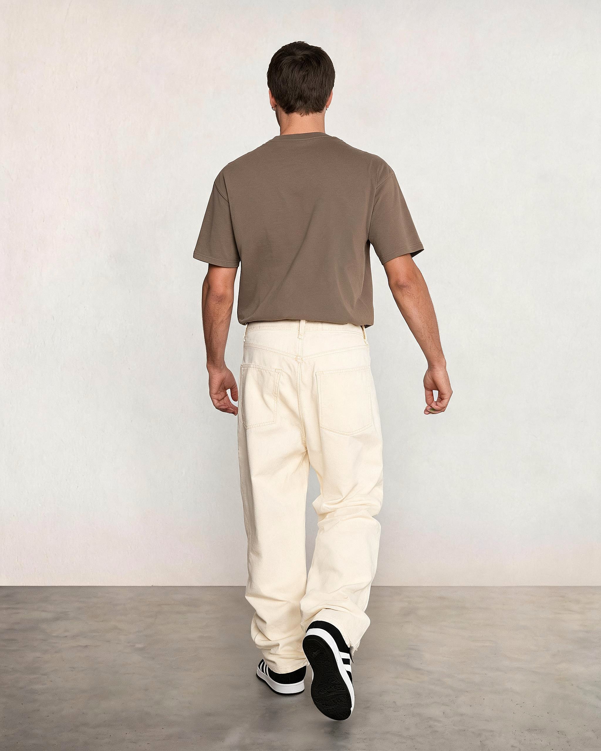 Hipland Frame Tee Brown - back