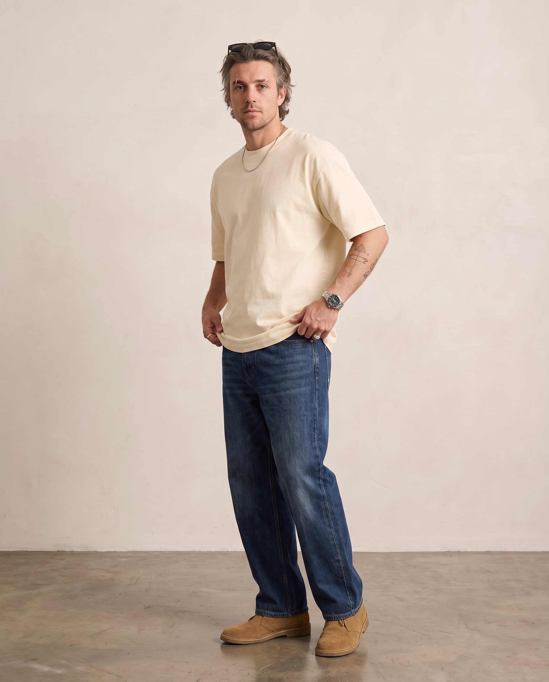 Hipland Frame Tee Cream - side view