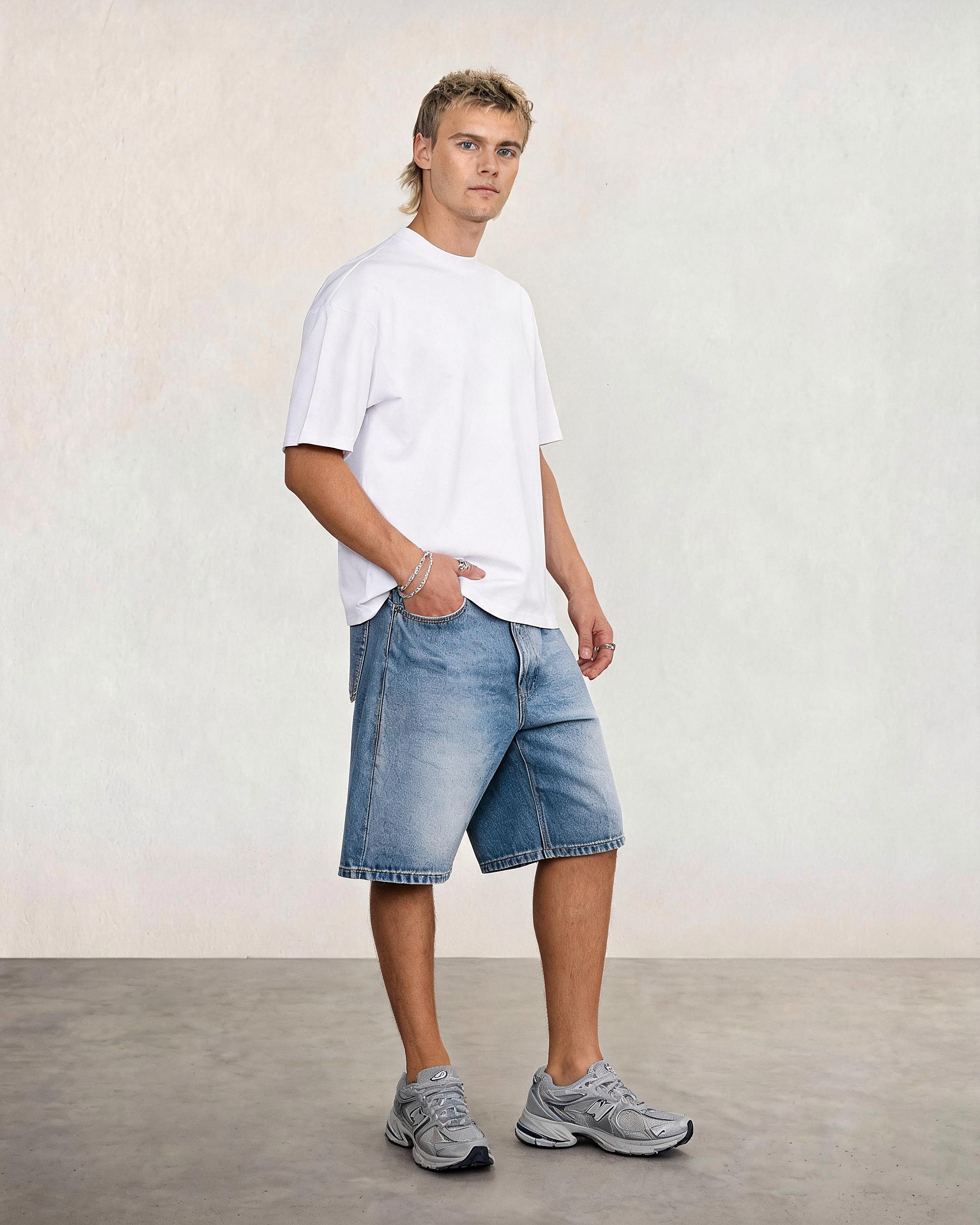 Hipland Frame Tee White - side