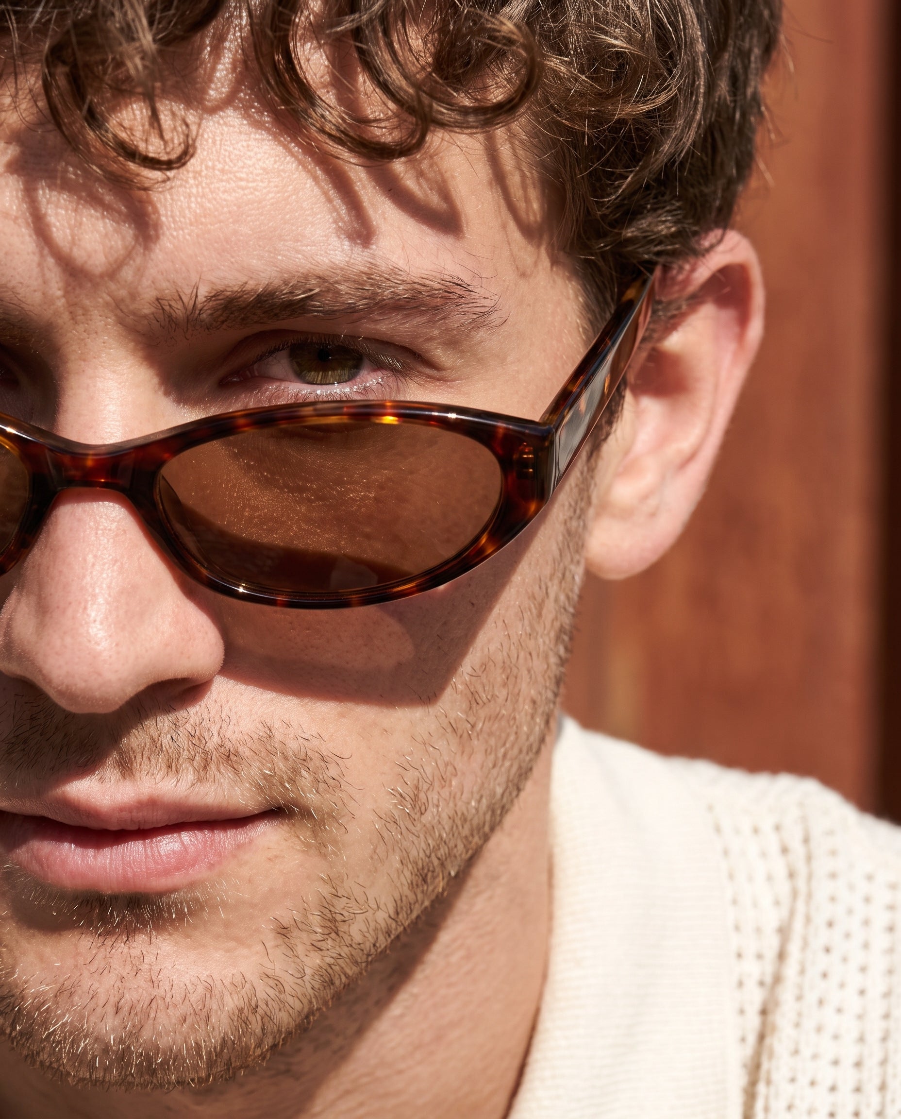 Hipland Santorini Sunglasses Tortoise Brown on model