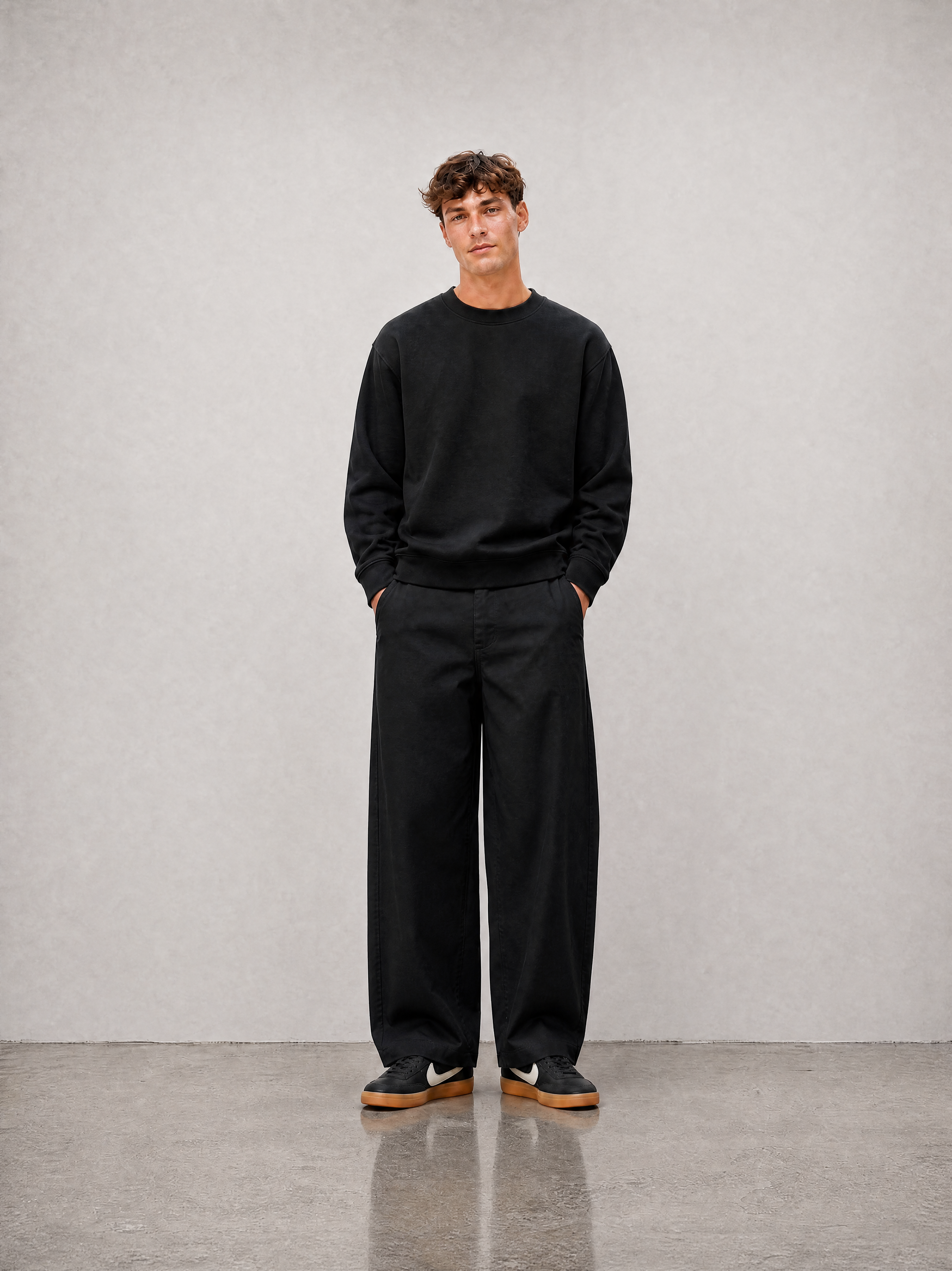Relaxed Crewneck Sweatshirt - Black - detail view