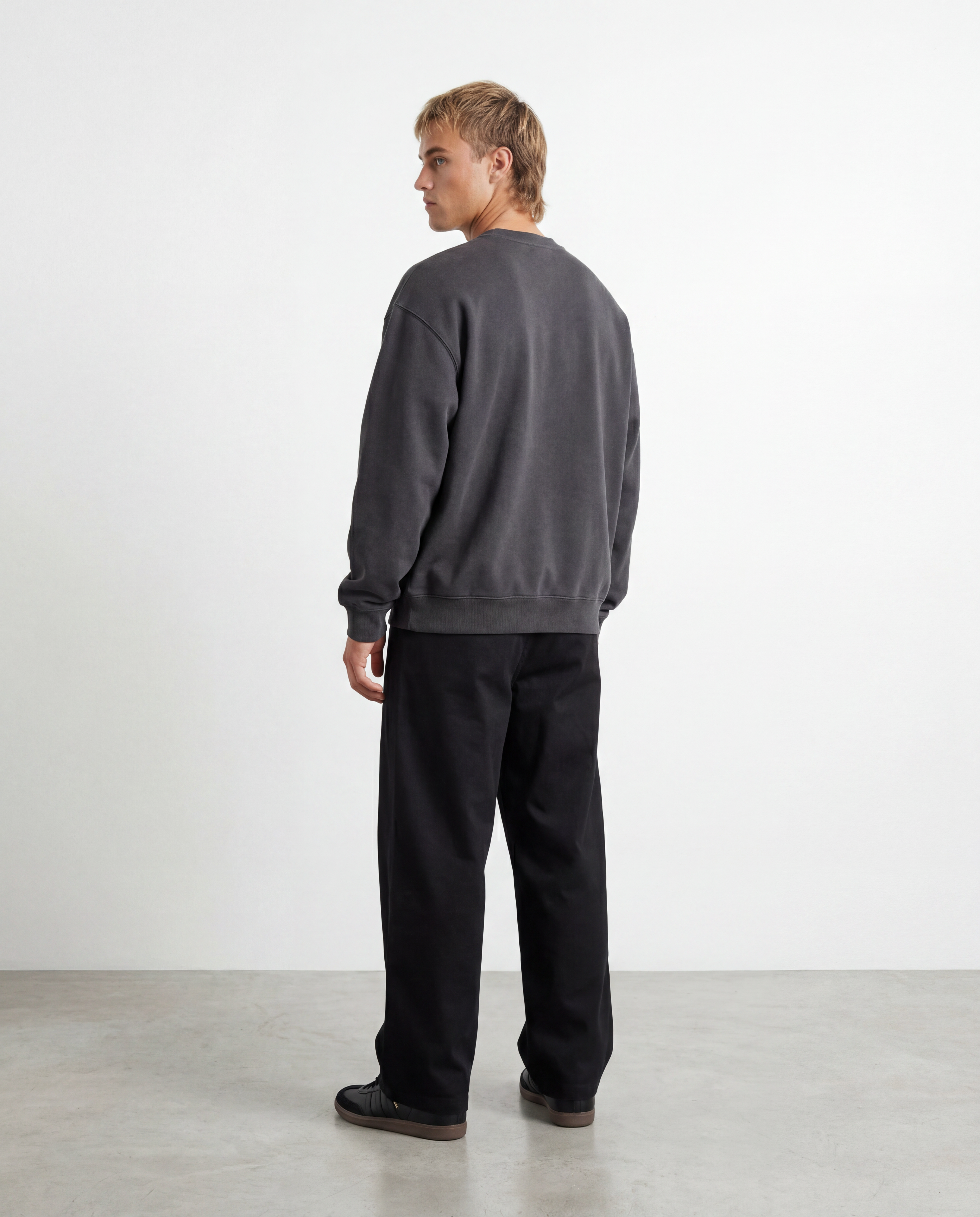 Relaxed Crewneck Sweatshirt - Dark Grey