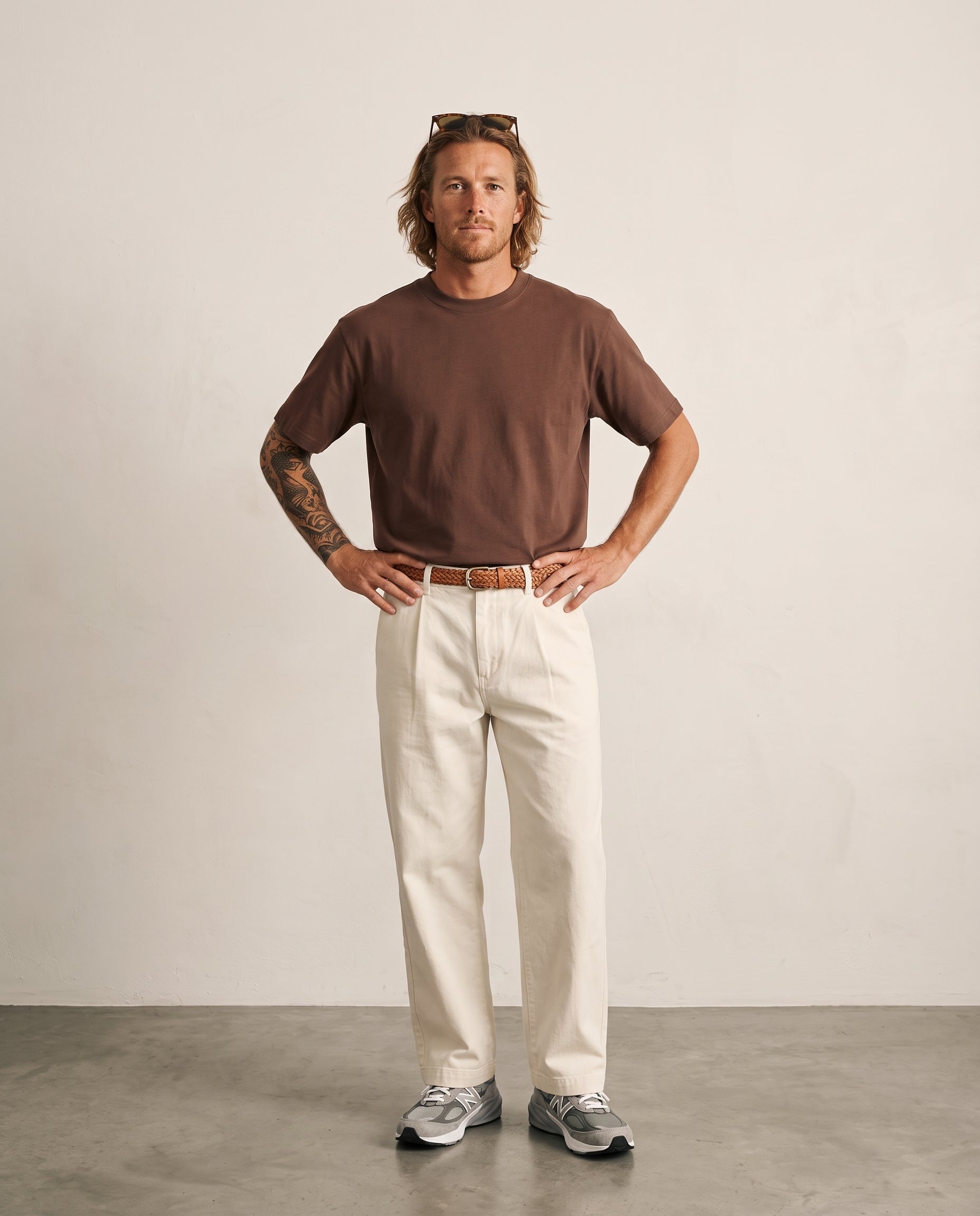 Hipland 300GSM Big Tee - Brown - model front view