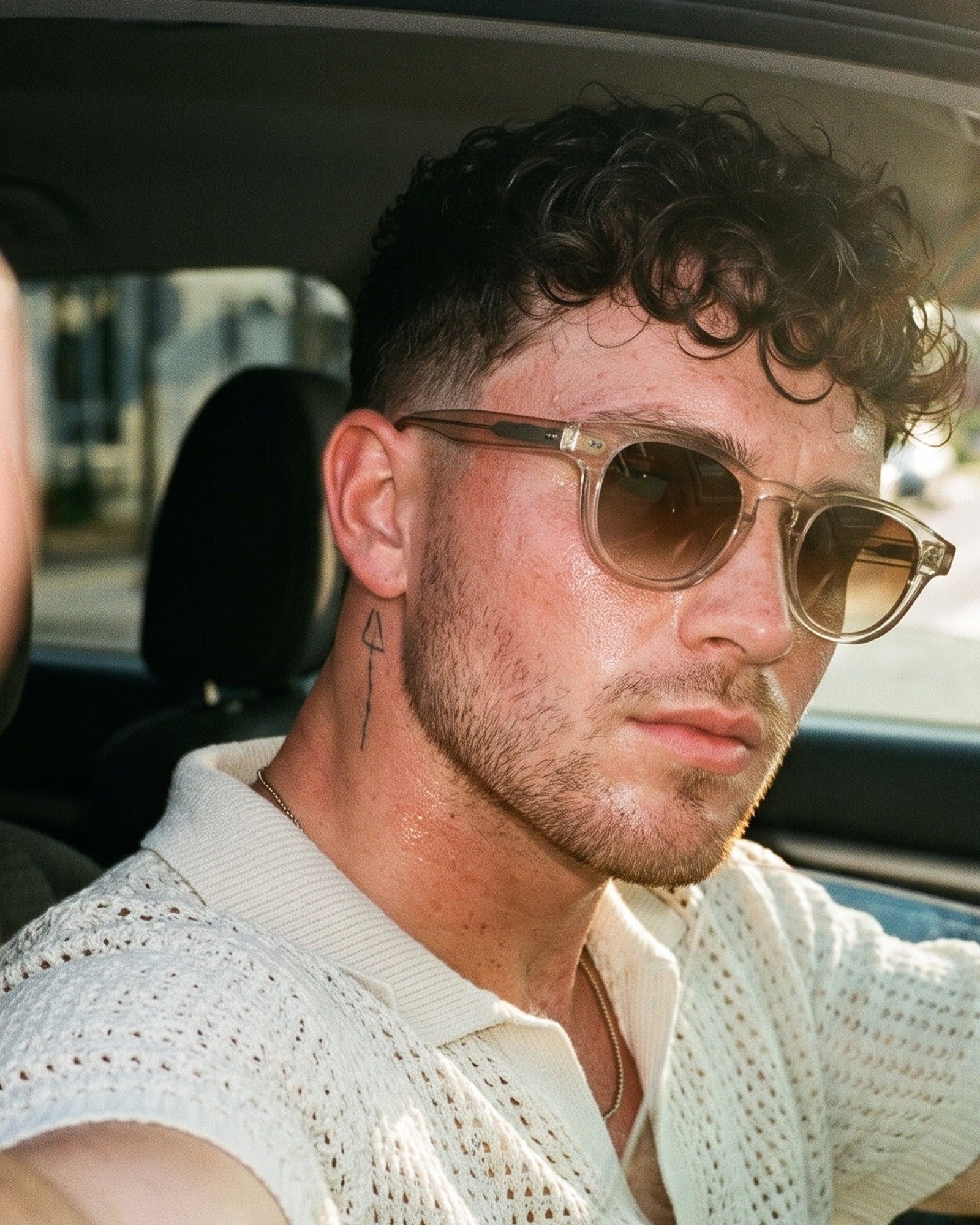 Hipland Cannes Clear Grey sunglasses on model