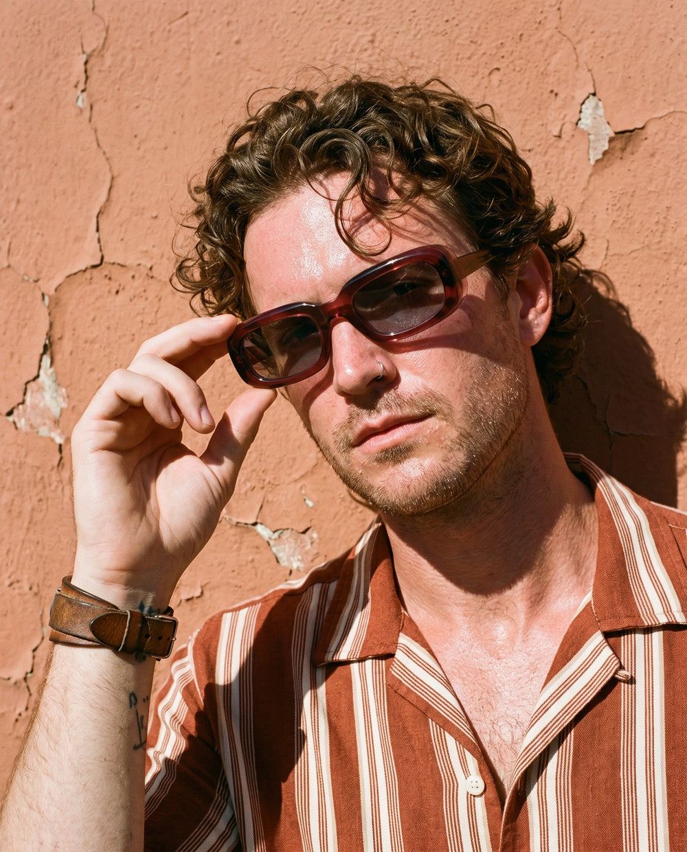 hl-sunglasses-cabo-red-grit-4x5.jpg