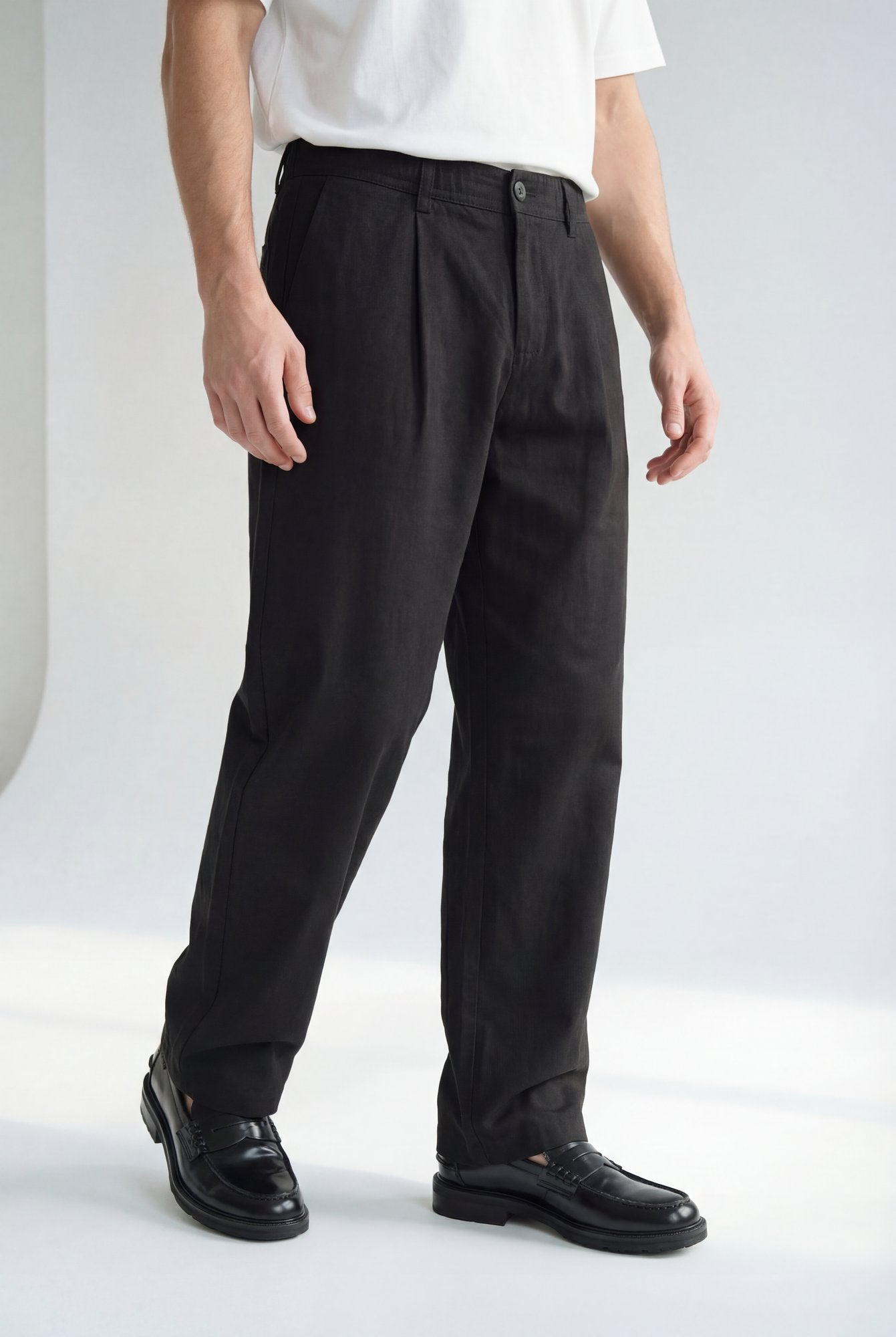 Hipland Pleated Kyoto Trousers Black front